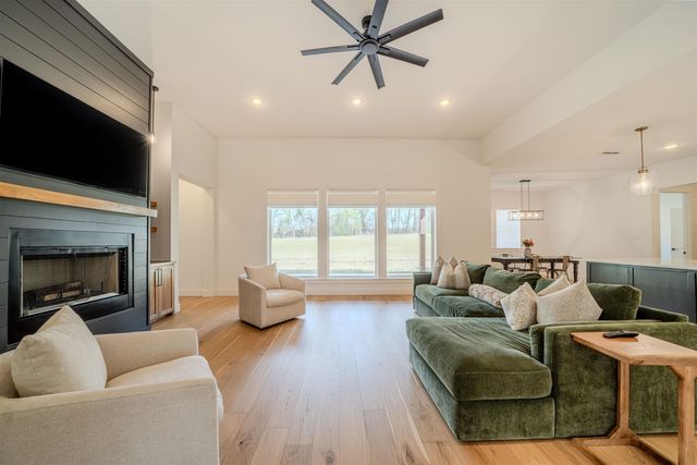 375 Widgeon Lane, Gilmer, TX 75645