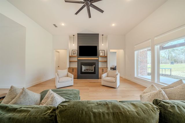 375 Widgeon Lane, Gilmer, TX 75645