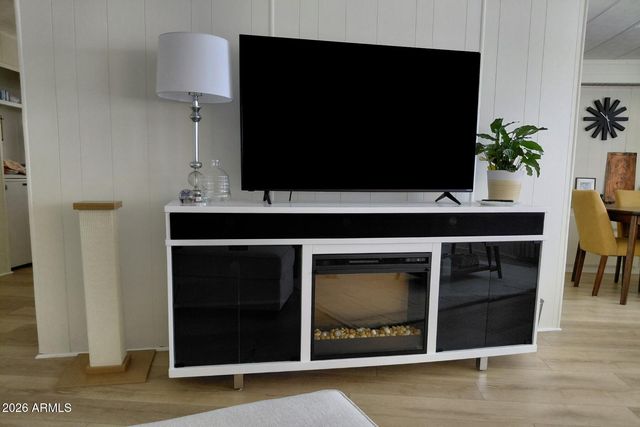 11811 N 19TH Avenue 24, Phoenix, AZ 85029