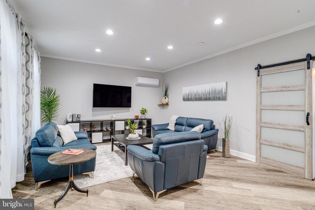 Image 13 of property listing at 602 CASCADE VIEW CT, Parkton, MD 21120