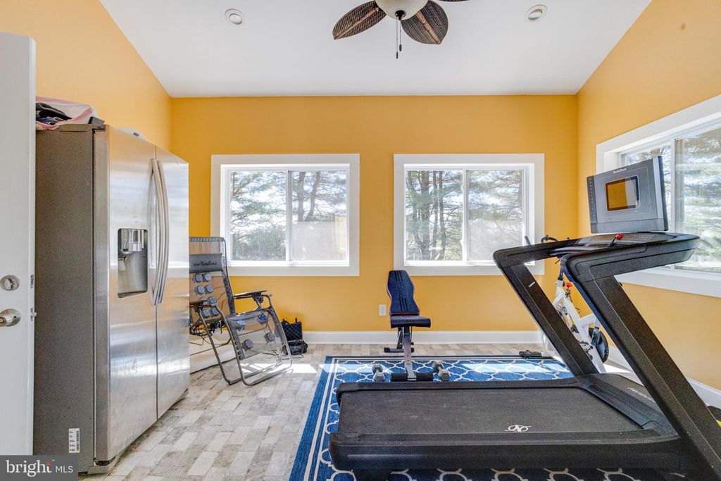 Image 18 of property listing at 602 CASCADE VIEW CT, Parkton, MD 21120