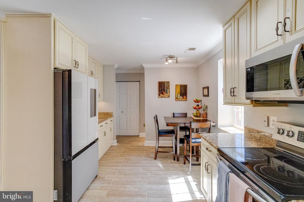 Image 19 of property listing at 602 CASCADE VIEW CT, Parkton, MD 21120