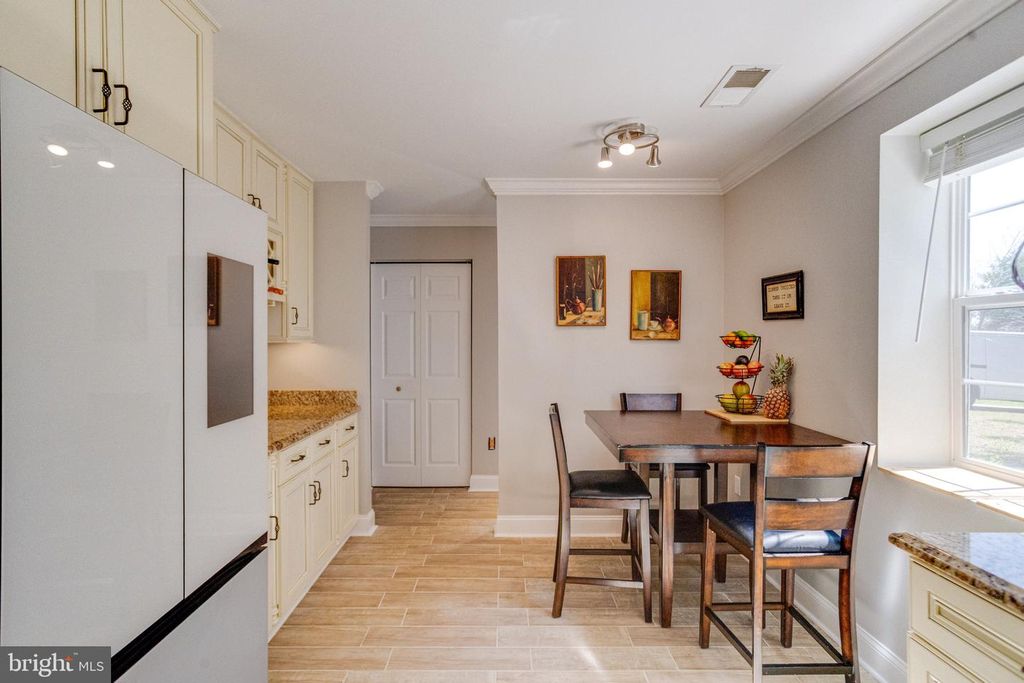 Image 20 of property listing at 602 CASCADE VIEW CT, Parkton, MD 21120