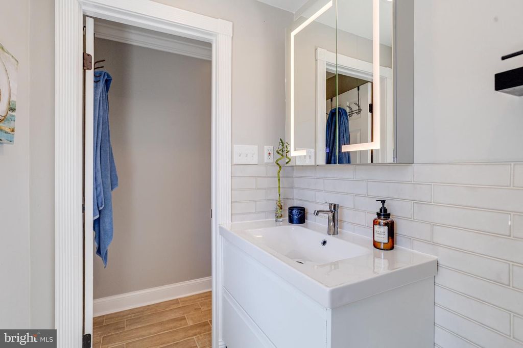 Image 61 of property listing at 602 CASCADE VIEW CT, Parkton, MD 21120