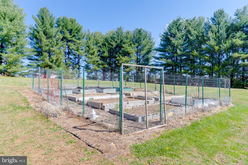 Image 68 of property listing at 602 CASCADE VIEW CT, Parkton, MD 21120