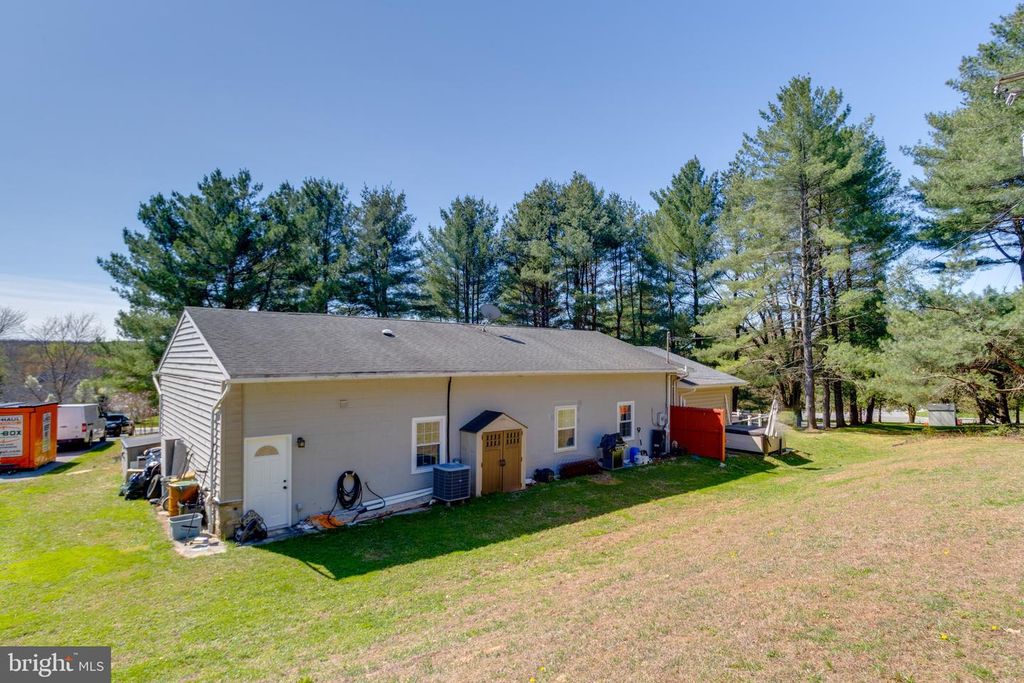 Image 69 of property listing at 602 CASCADE VIEW CT, Parkton, MD 21120