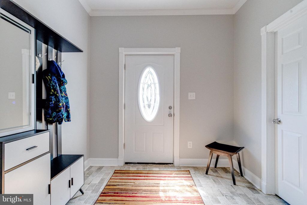 Image 7 of property listing at 602 CASCADE VIEW CT, Parkton, MD 21120