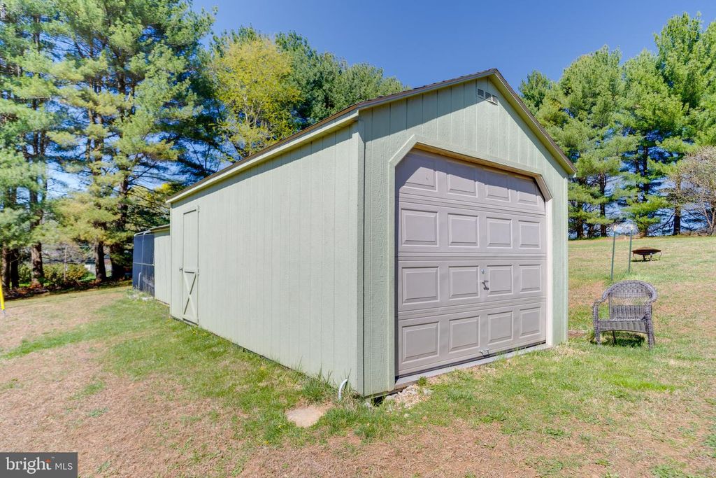 Image 70 of property listing at 602 CASCADE VIEW CT, Parkton, MD 21120