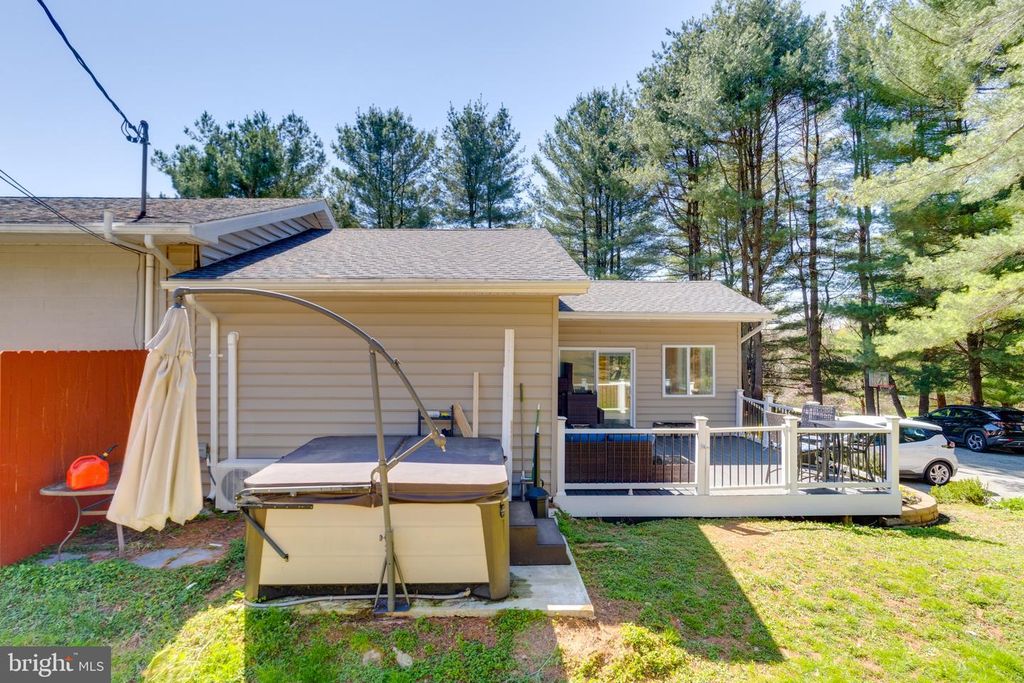 Image 72 of property listing at 602 CASCADE VIEW CT, Parkton, MD 21120