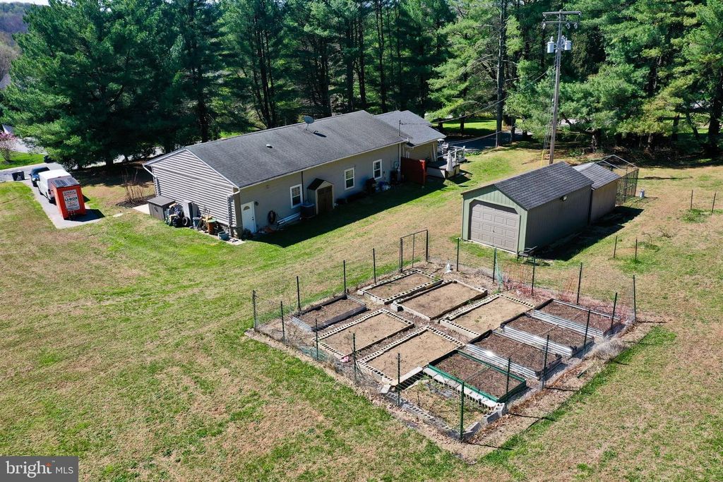 Image 75 of property listing at 602 CASCADE VIEW CT, Parkton, MD 21120