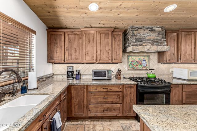 601 W GIBRALTAR Lane, Phoenix, AZ 85023