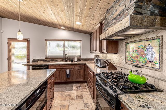 601 W GIBRALTAR Lane, Phoenix, AZ 85023