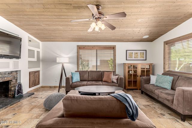 601 W GIBRALTAR Lane, Phoenix, AZ 85023