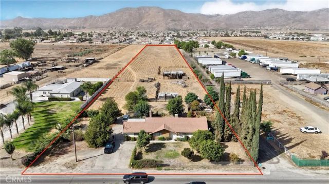 492 S Sanderson Avenue, San Jacinto, CA 92582