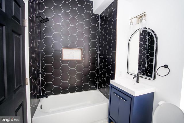 1730 N 26TH STREET, Philadelphia, PA 19121