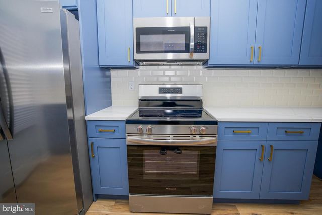1730 N 26TH STREET, Philadelphia, PA 19121
