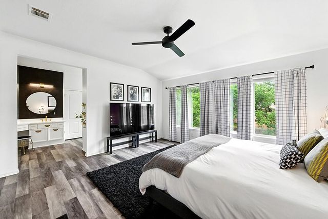 6804 Gabion DR, Austin, TX 78749