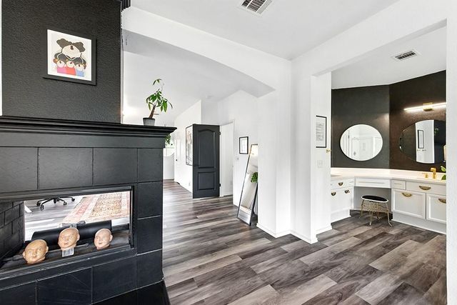 6804 Gabion DR, Austin, TX 78749