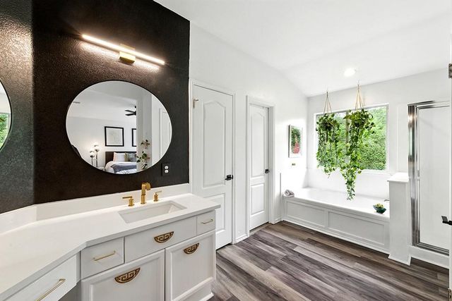 6804 Gabion DR, Austin, TX 78749