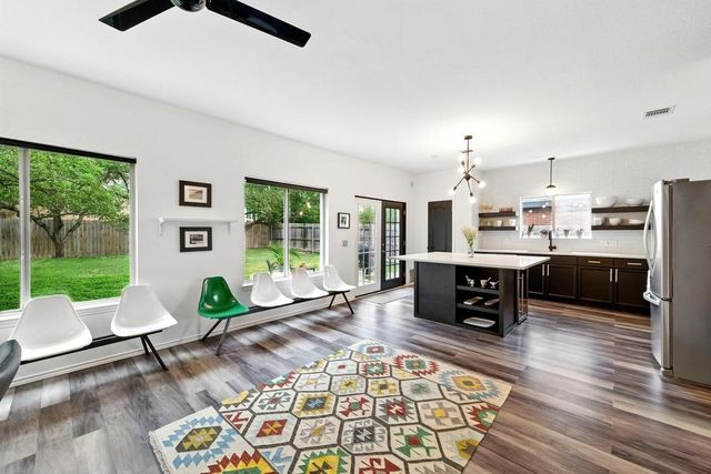 6804 Gabion DR, Austin, TX 78749