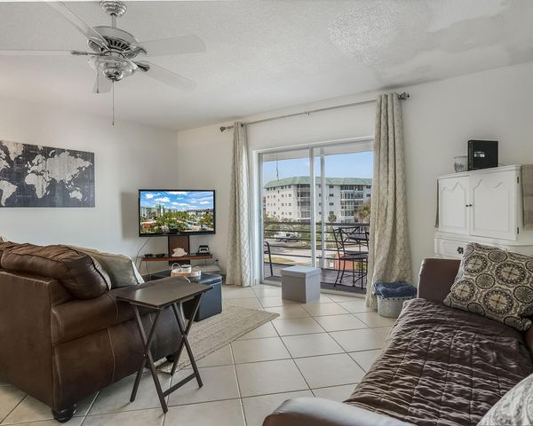 4770 NW 21st Street 402, Lauderhill, FL 33313