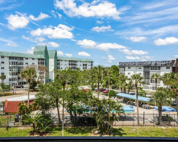 4770 NW 21st Street 402, Lauderhill, FL 33313
