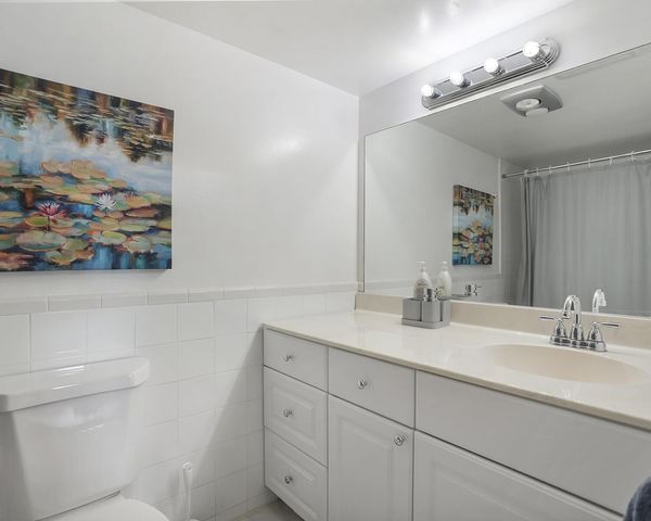 4770 NW 21st Street 402, Lauderhill, FL 33313