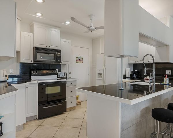 4770 NW 21st Street 402, Lauderhill, FL 33313