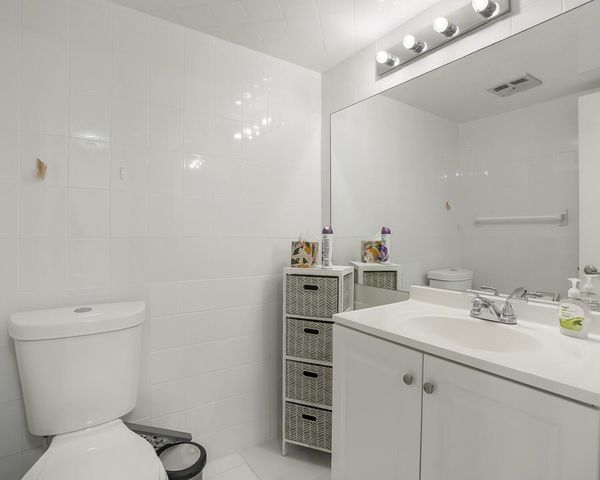 4770 NW 21st Street 402, Lauderhill, FL 33313