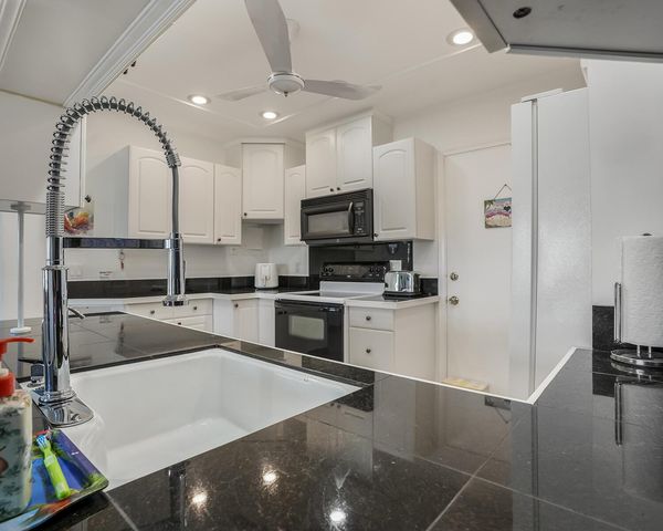 4770 NW 21st Street 402, Lauderhill, FL 33313