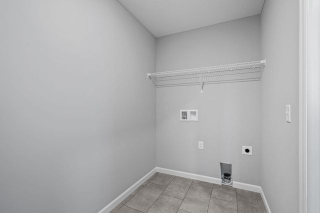 1433 192nd Avenue, East Bethel, MN 55011