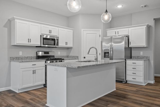 1433 192nd Avenue, East Bethel, MN 55011