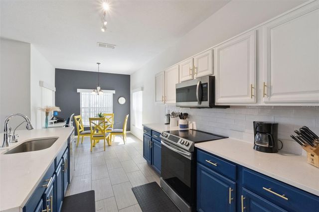 652 HIGHGATE PARK BOULEVARD, Davenport, FL 33897