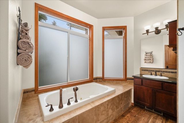 7303 E Bigelow Gulch Rd, Spokane, WA 99217