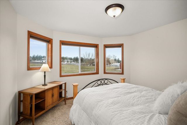 7303 E Bigelow Gulch Rd, Spokane, WA 99217