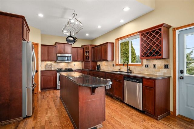 7303 E Bigelow Gulch Rd, Spokane, WA 99217