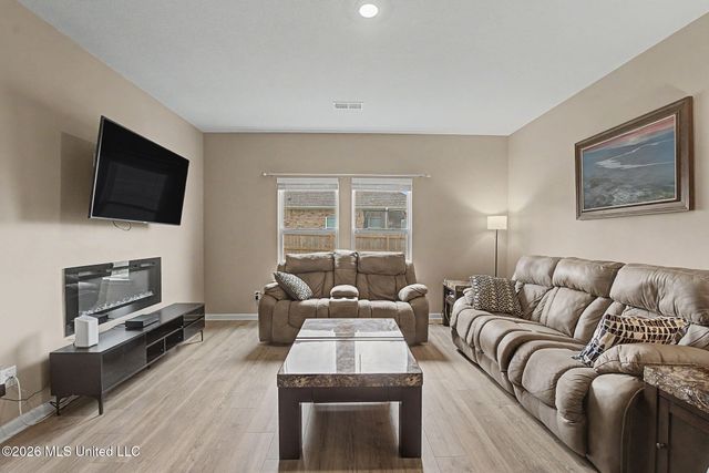 5347 Sipsey Way, Olive Branch, MS 38654
