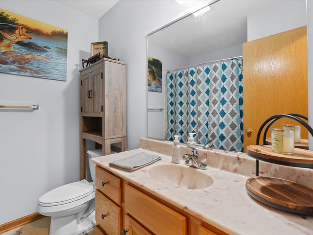 8407 Heron Lake Road, St. John, IN 46373