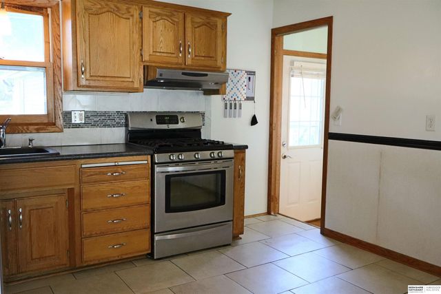 12517 B Street, Omaha, NE 68144