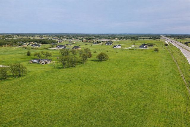 2077 Eastfield Drive, Wills Point, TX 75169