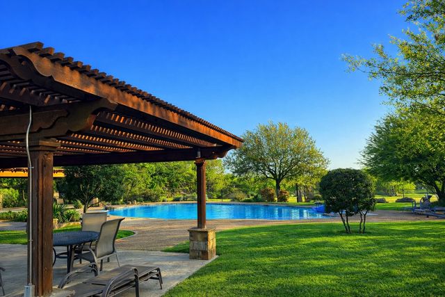 2077 Eastfield Drive, Wills Point, TX 75169