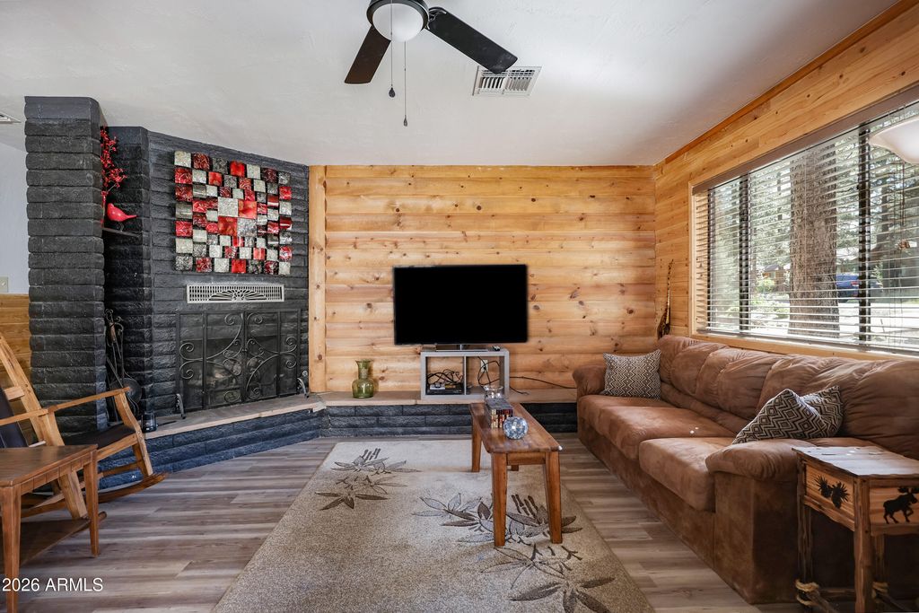Image 1 of property listing at 840 E CARIBOU Road, Munds Park, AZ 86017