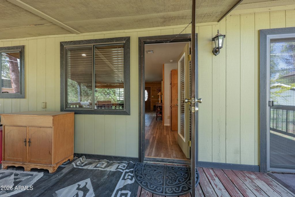 Image 29 of property listing at 840 E CARIBOU Road, Munds Park, AZ 86017
