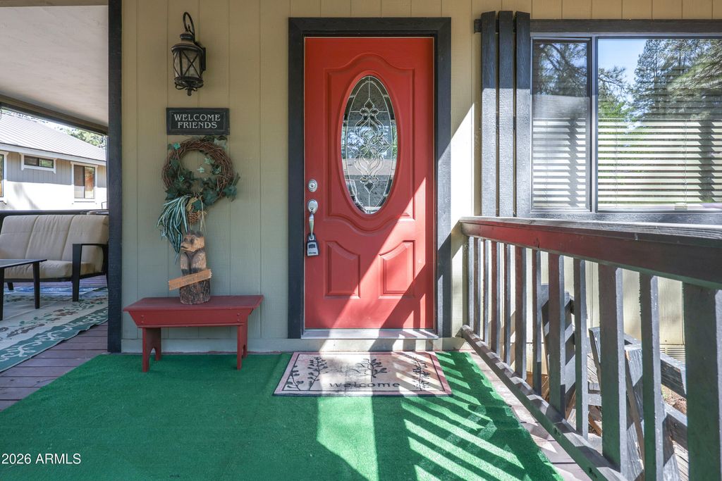 Image 7 of property listing at 840 E CARIBOU Road, Munds Park, AZ 86017