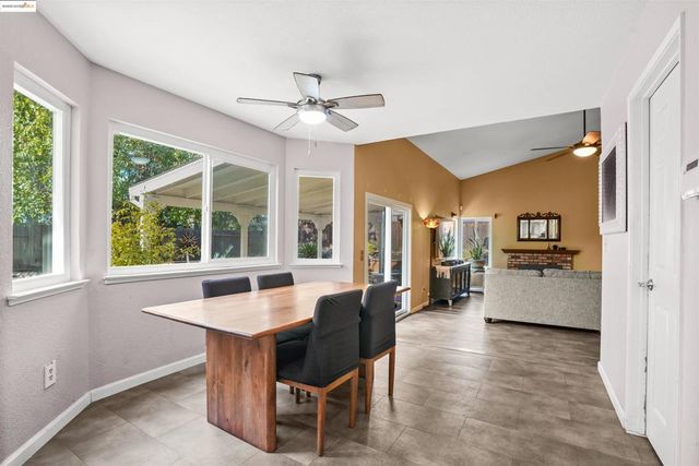 2908 Bellflower Dr, Antioch, CA 94531