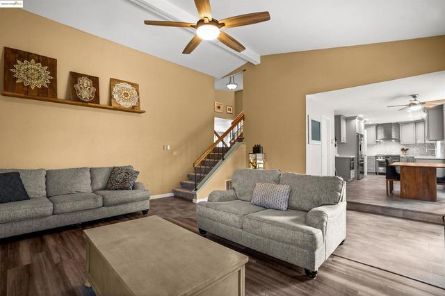 2908 Bellflower Dr, Antioch, CA 94531