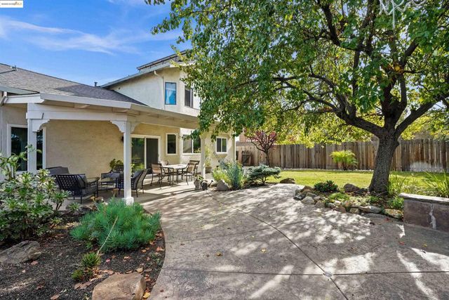 2908 Bellflower Dr, Antioch, CA 94531