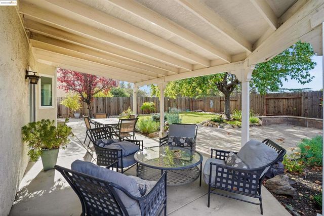 2908 Bellflower Dr, Antioch, CA 94531