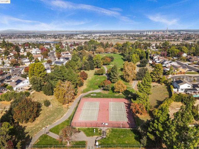 2908 Bellflower Dr, Antioch, CA 94531