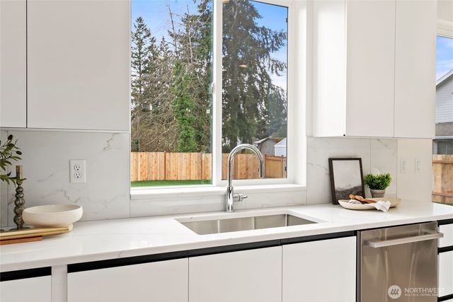 9213 S Sheridan Avenue, Tacoma, WA 98444